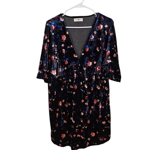 Natural Life Sella Velvet Floral Vneck Swing Mini Dress - Picture 2 of 7